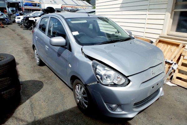 2013 LA Mirage Hatch