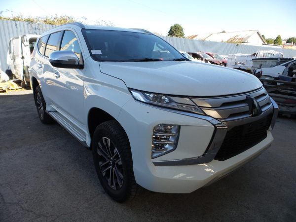 2023 QF Pajero Sport