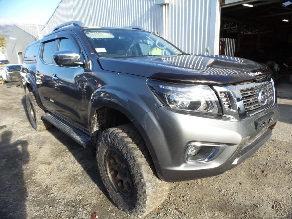 2020 D23 NP300 Navara