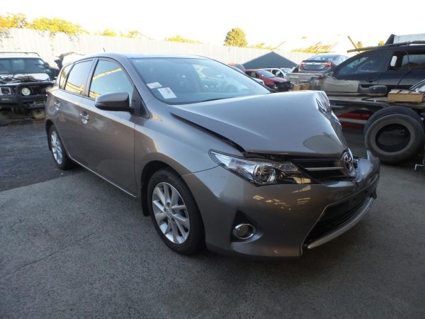 2014 ZRE182 Corolla